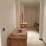 Διαμέρισμα A Casa Di Anto E Dani Σαλέρνο